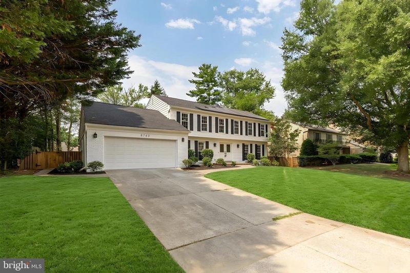 8740 Sleepy Hollow Ln, Potomac, MD 20854