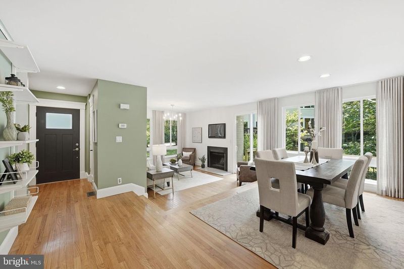 2050 Chadds Ford Dr, Reston, VA 20191