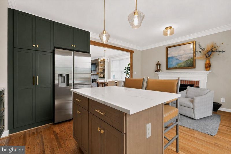 4714 31st St S, Arlington, VA 22206