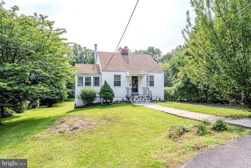 2923 Fairhill Rd, Fairfax, VA 22031