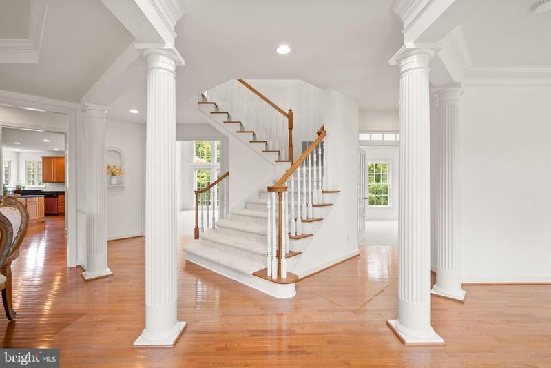 19117 Chartered Creek Pl, Leesburg, VA 20176