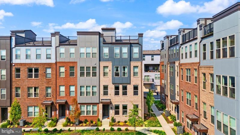 13537 Innovation Station Loop #76A, Herndon, VA 20171