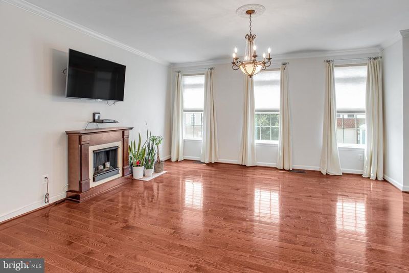 4318 Wisley TURN, Woodbridge, VA 22192