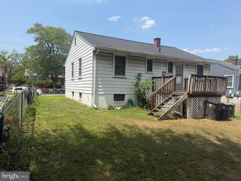 6015 Jamestown Rd, Hyattsville, MD 20782