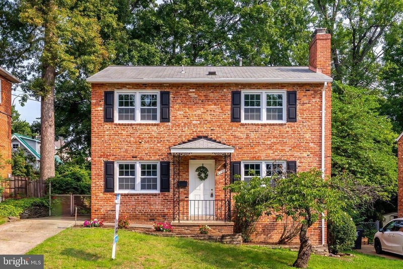 4701 9th St S, Arlington, VA 22204