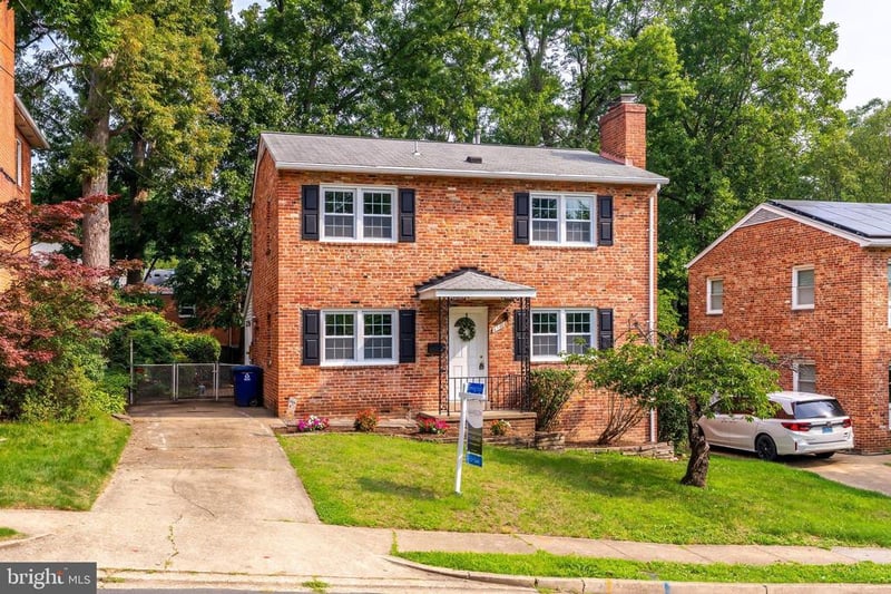 4701 9th St S, Arlington, VA 22204