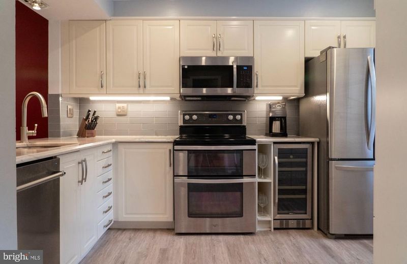 2510 S Walter Reed Dr #B, Arlington, VA 22206
