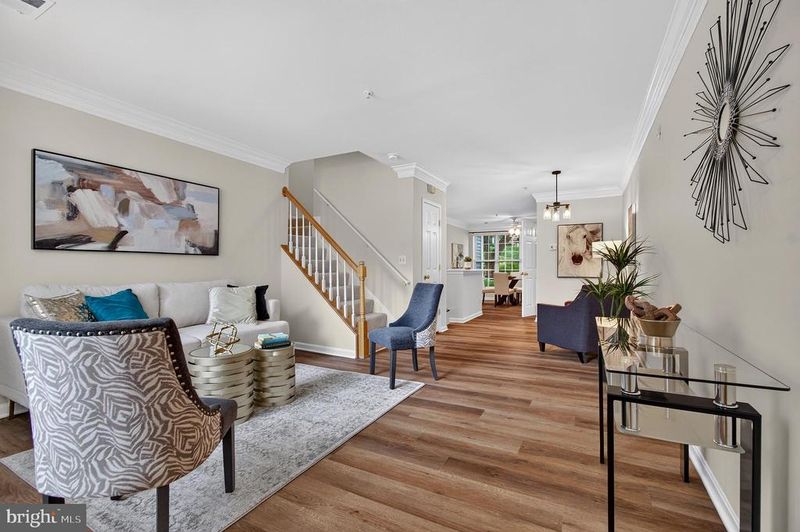 2293 Village Crossing Rd, Falls Church, VA 22043