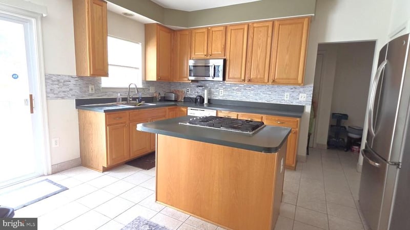 5455 Quaint Dr, Woodbridge, VA 22193