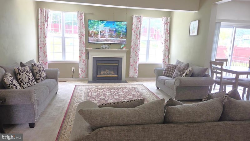 5455 Quaint Dr, Woodbridge, VA 22193