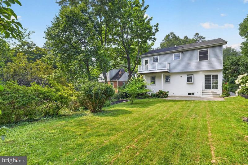 910 Wade Ave, Rockville, MD 20851