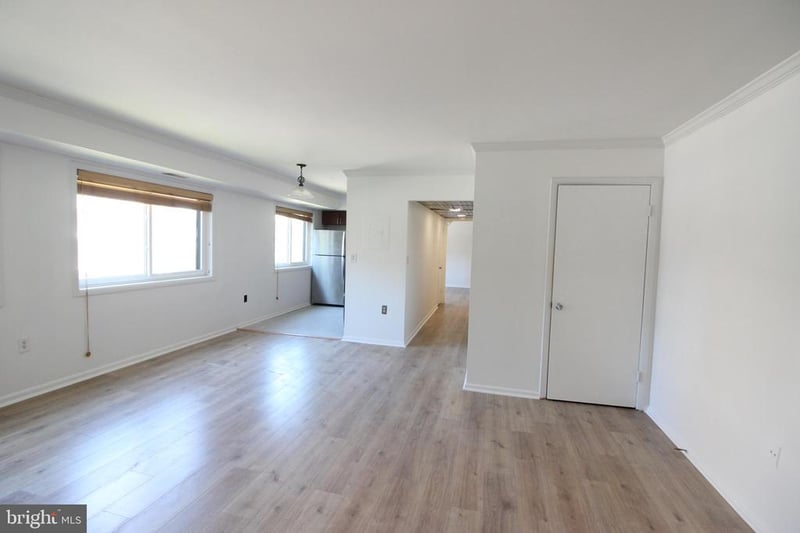 3300 S 28th St #301, Alexandria, VA 22302