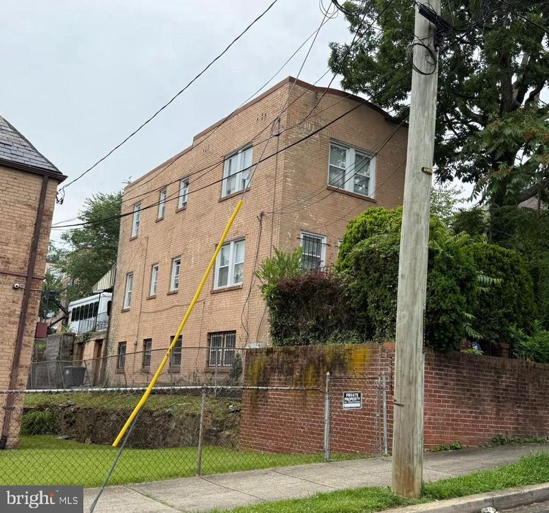 1622 28th Pl SE, Washington, DC 20020