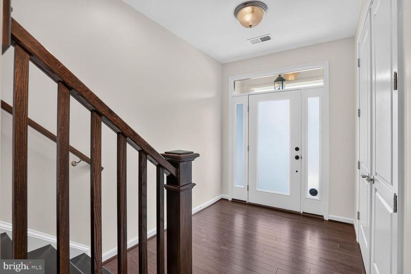 42274 Peregrine Ter, Brambleton, VA 20148