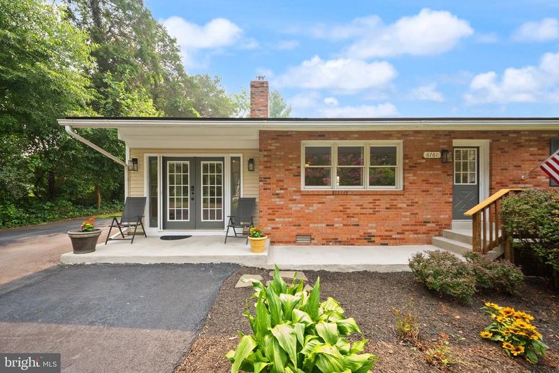 6761 Madison St, Haymarket, VA 20169