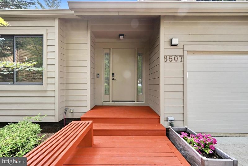8507 Spring Harvest Ct, Ellicott City, MD 21043