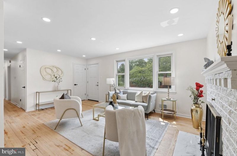 6502 Summerhill Rd, Temple Hills, MD 20748