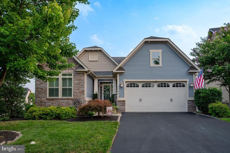 1123 Long Farm Cir, Brunswick, MD 21716