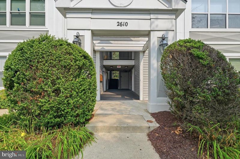 2610 Camelback Ln #9-19, Silver Spring, MD 20906