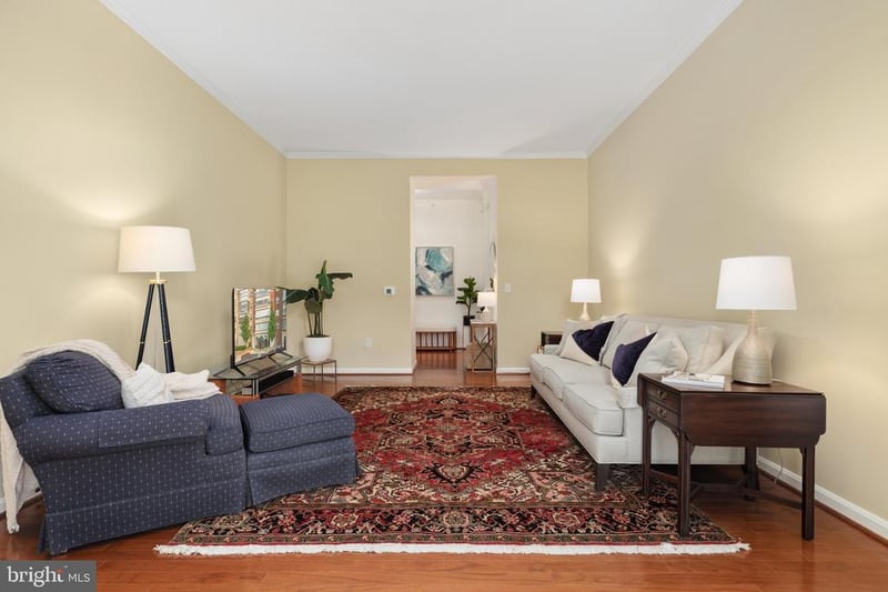19370 Magnolia Grove Sq #L04, Leesburg, VA 20176