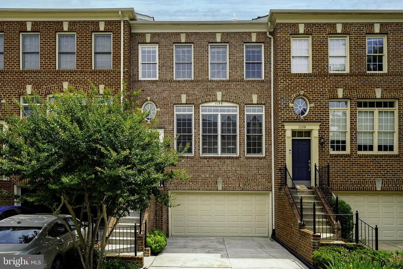 1156 Regal Oak Dr, Rockville, MD 20852