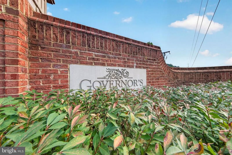 3398 Governor's Crest Ct, Alexandria, VA 22310