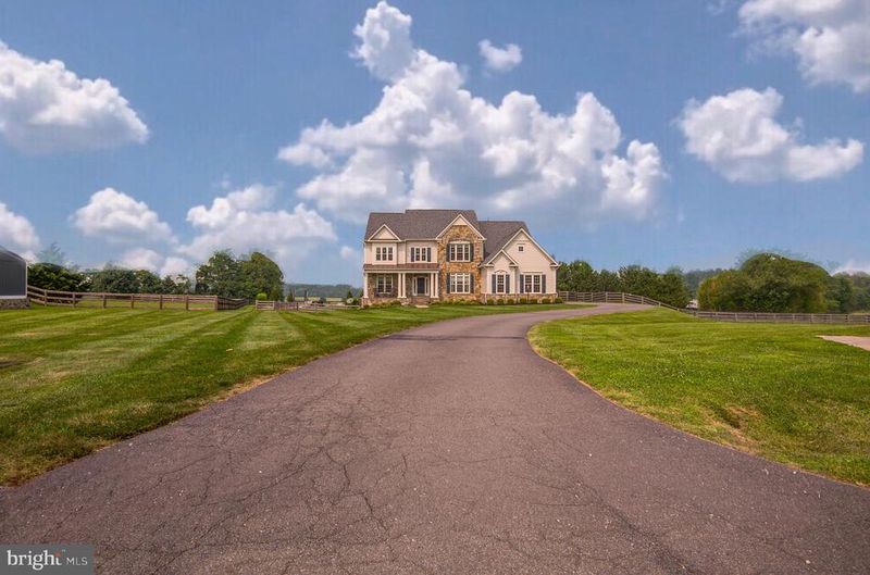 38764 Golden Eagle, Lovettsville, VA 20180