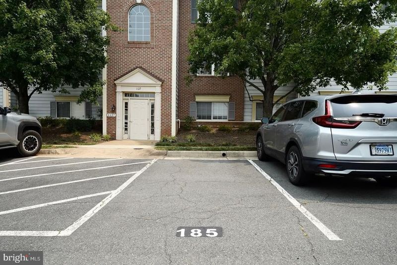 1127 Huntmaster Ter NE #202, Leesburg, VA 20176