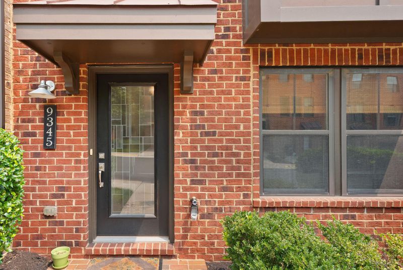 9345 Lemon Mint Ct, Fairfax, VA 22031