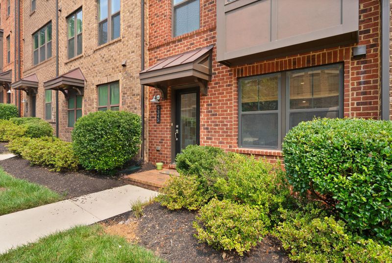 9345 Lemon Mint Ct, Fairfax, VA 22031