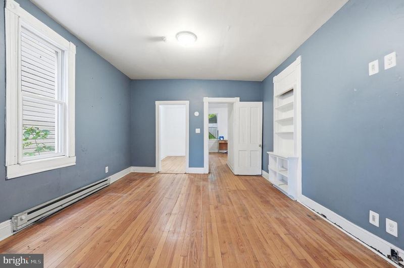 323 E Potomac St, Brunswick, MD 21716