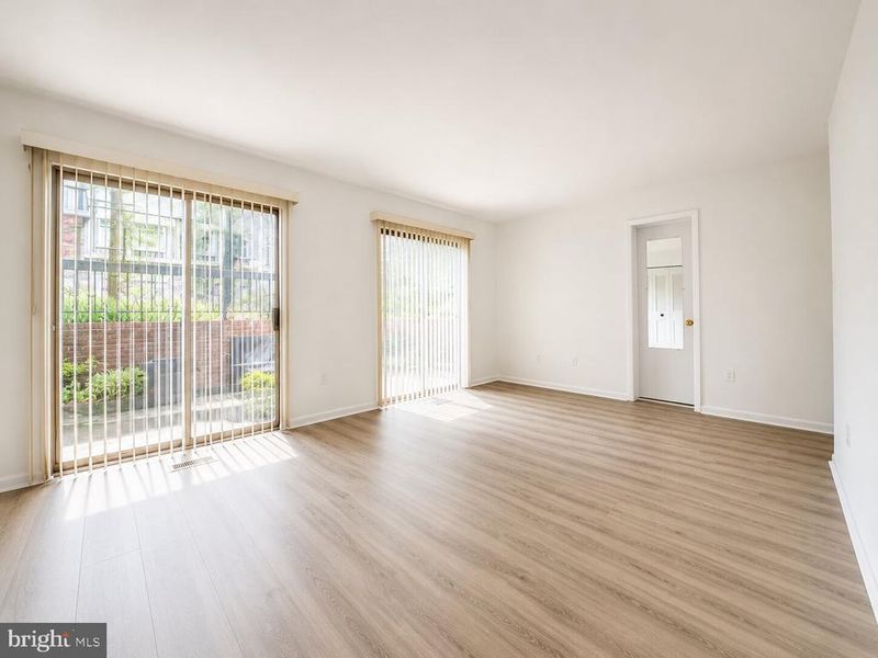 720 15th St S, Arlington, VA 22202
