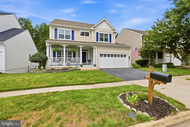 26025 Rachel Hill Dr, Chantilly, VA 20152