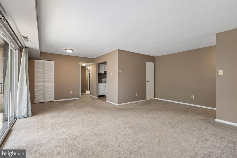 6149 Edsall Rd #N, Alexandria, VA 22304