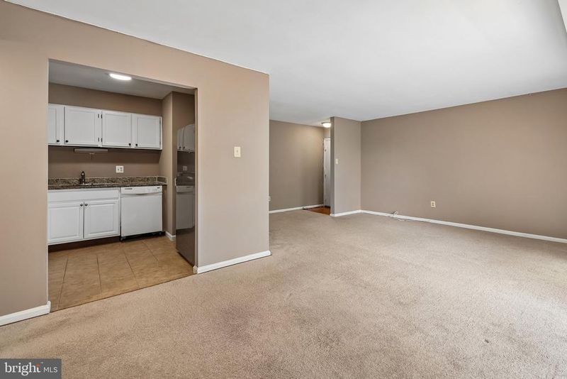 6149 Edsall Rd #N, Alexandria, VA 22304