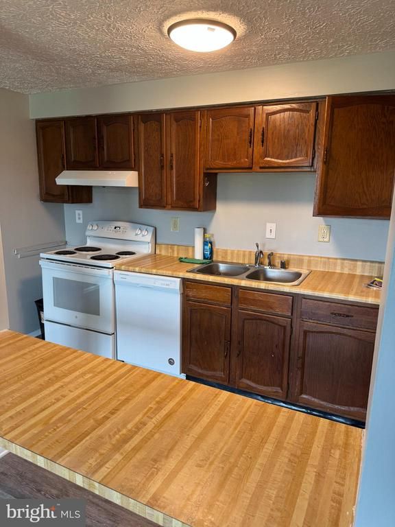 995 Heather Ridge Dr #G, Frederick, MD 21701