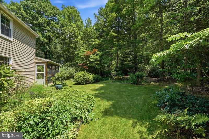 2202 Jester Ct, Reston, VA 20191
