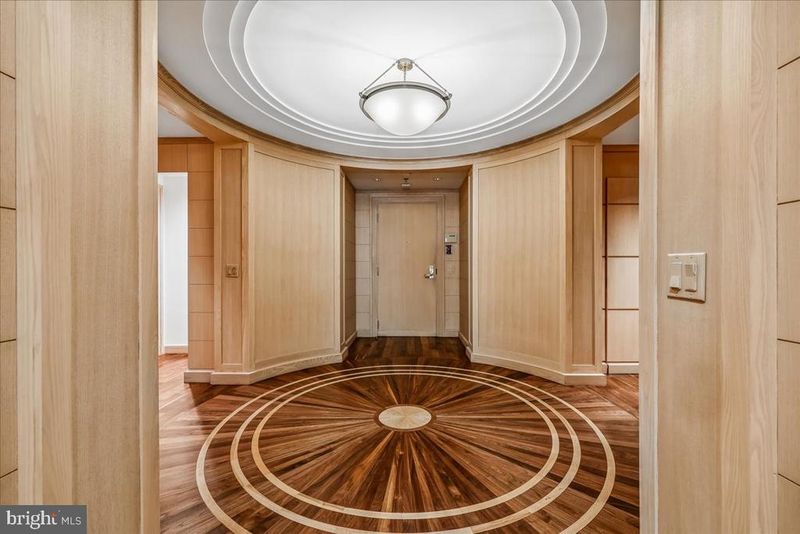 5610 Wisconsin Ave #103, Chevy Chase, MD 20815
