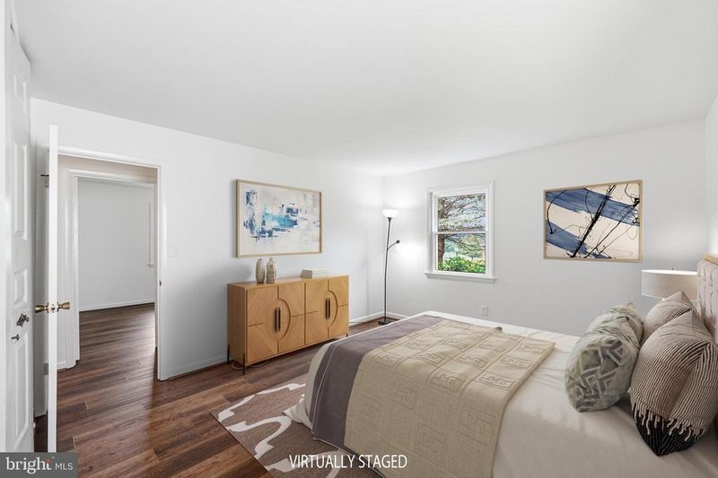 3405 Livingston Dr, Jefferson, MD 21755