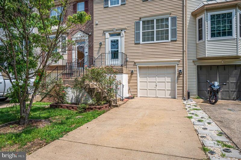502 Club House Rd, Fredericksburg, VA 22406