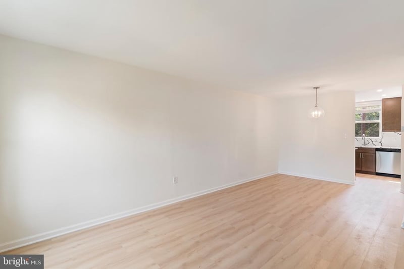 3727 Mark Dr, Alexandria, VA 22305