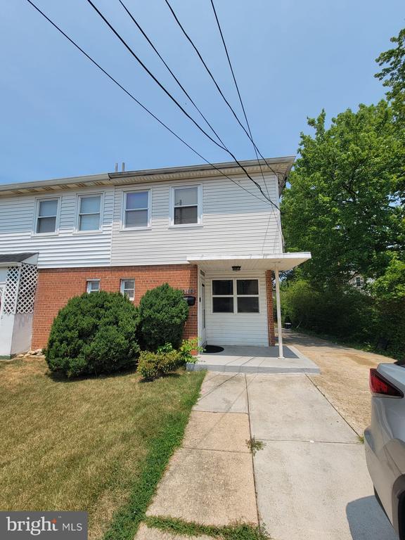 5448 Macbeth St, Hyattsville, MD 20784