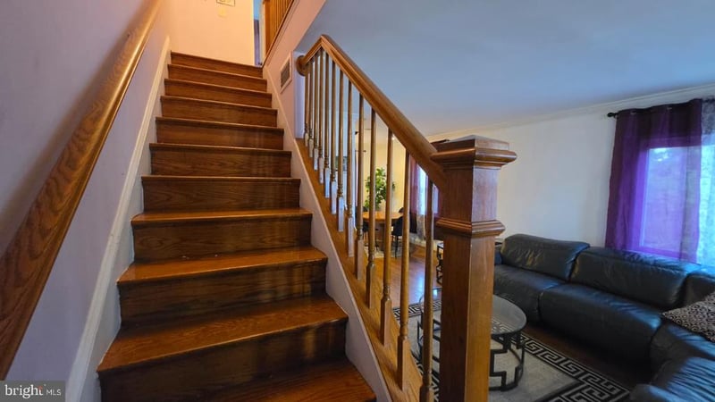 5448 Macbeth St, Hyattsville, MD 20784