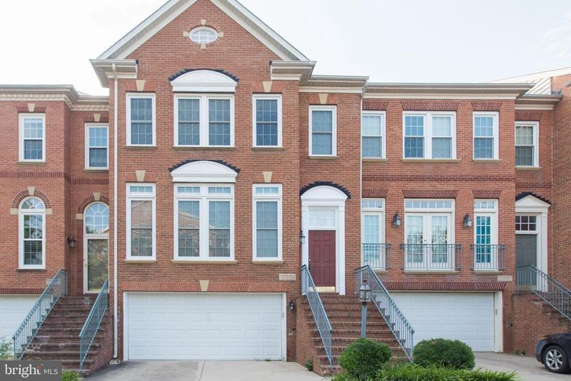 13559 Flowerfield, Potomac, MD 20854