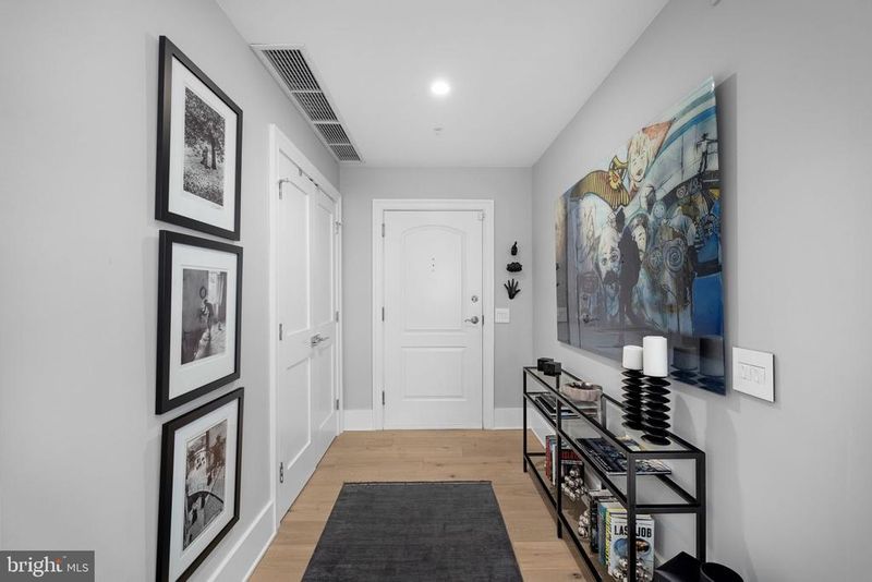 1450 Emerson Ave #317, Mclean, VA 22101