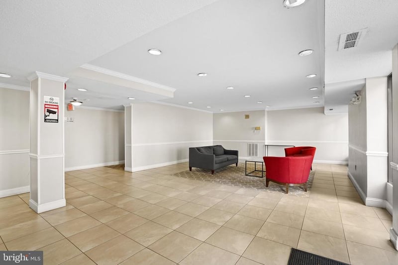 6141 Leesburg PIKE #101, Falls Church, VA 22041