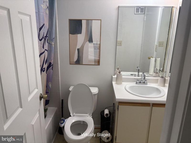 3503 Wedgewood Ct #F, Pasadena, MD 21122