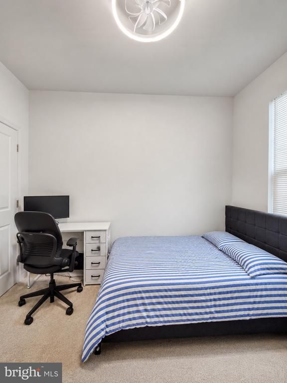 8296 Knight Station Way, Manassas, VA 20110