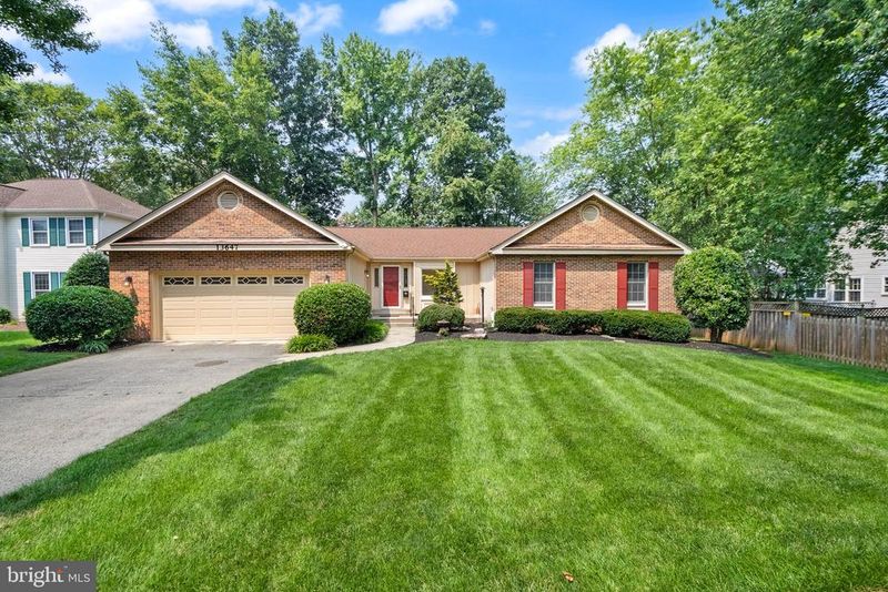 13647 S Springs Dr, Clifton, VA 20124