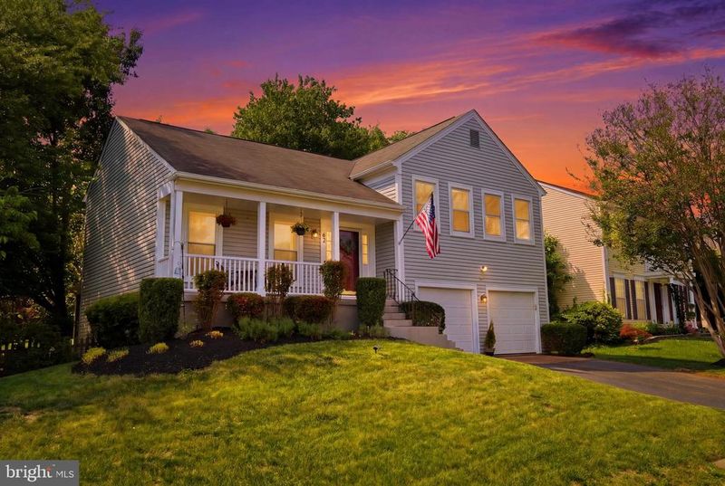 62 Mcpherson Cir, Sterling, VA 20165